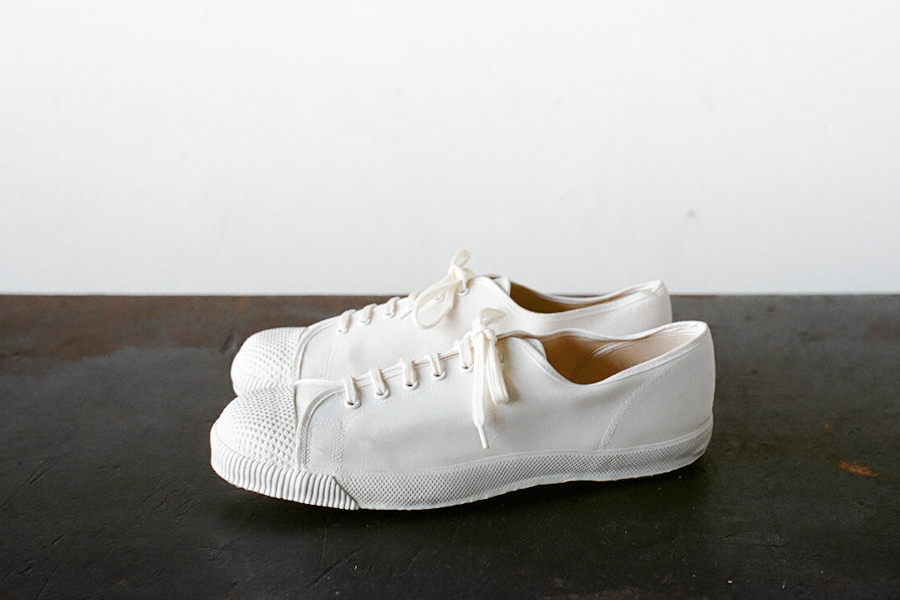 Uk White Shoes-3